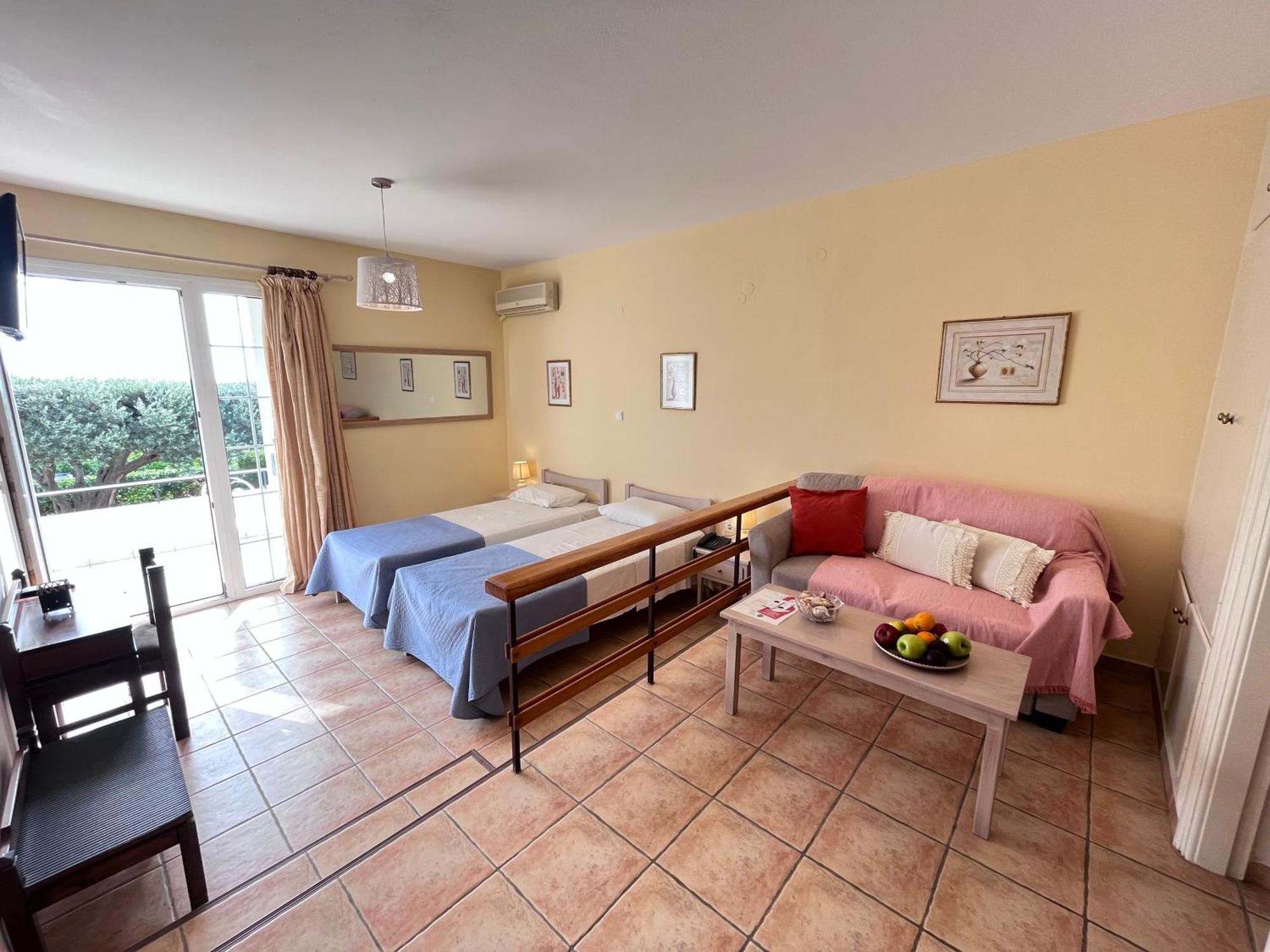 Hotel Elena Alinda  Extérieur photo