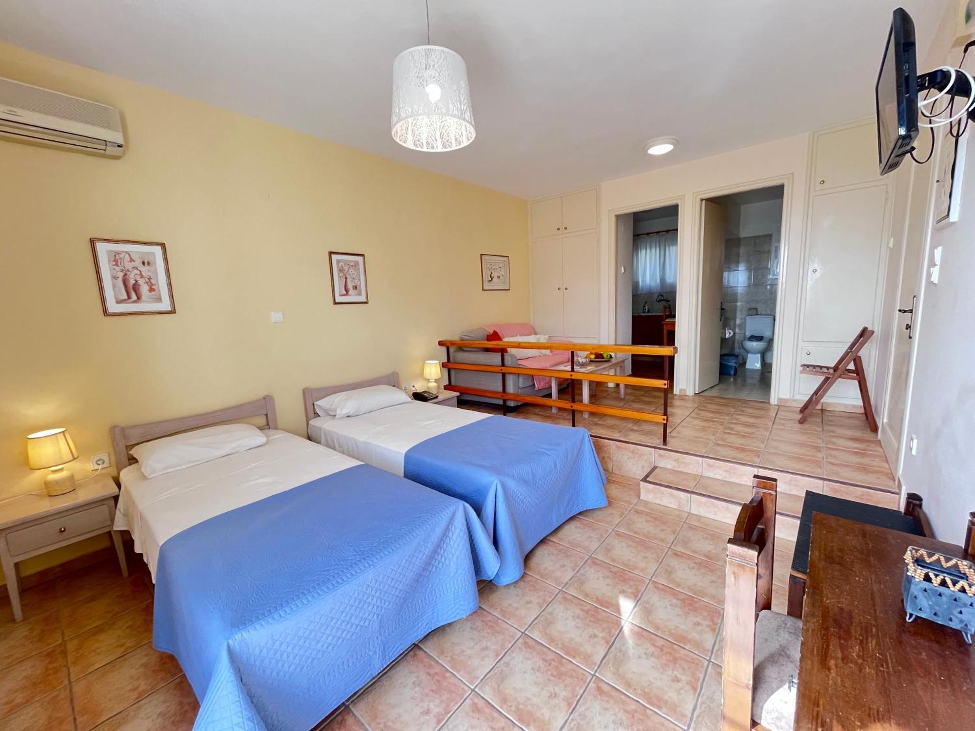 Hotel Elena Alinda  Extérieur photo